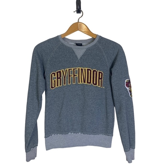 Warner Bros. Tops - Universal Studios Harry Potter Gryffindor Wizarding World Crewneck Sweatshirt XS